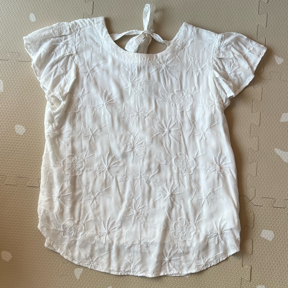 Loft white floral flutter sleeve top